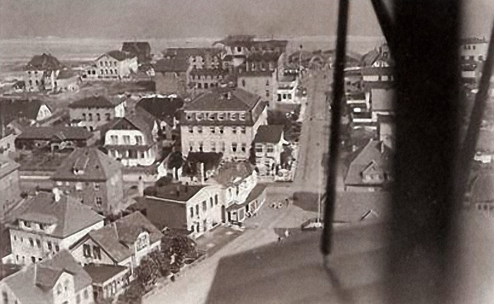 Flugzeugaufnahme vom Dorf