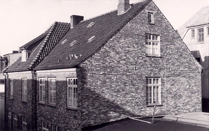 Gebäude östlich der Zedeliusstraße