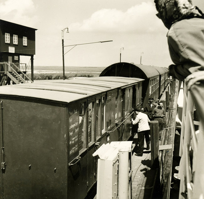 Westanleger mit Inselbahn