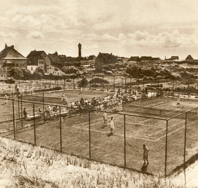 Blick auf die Tennisplätze